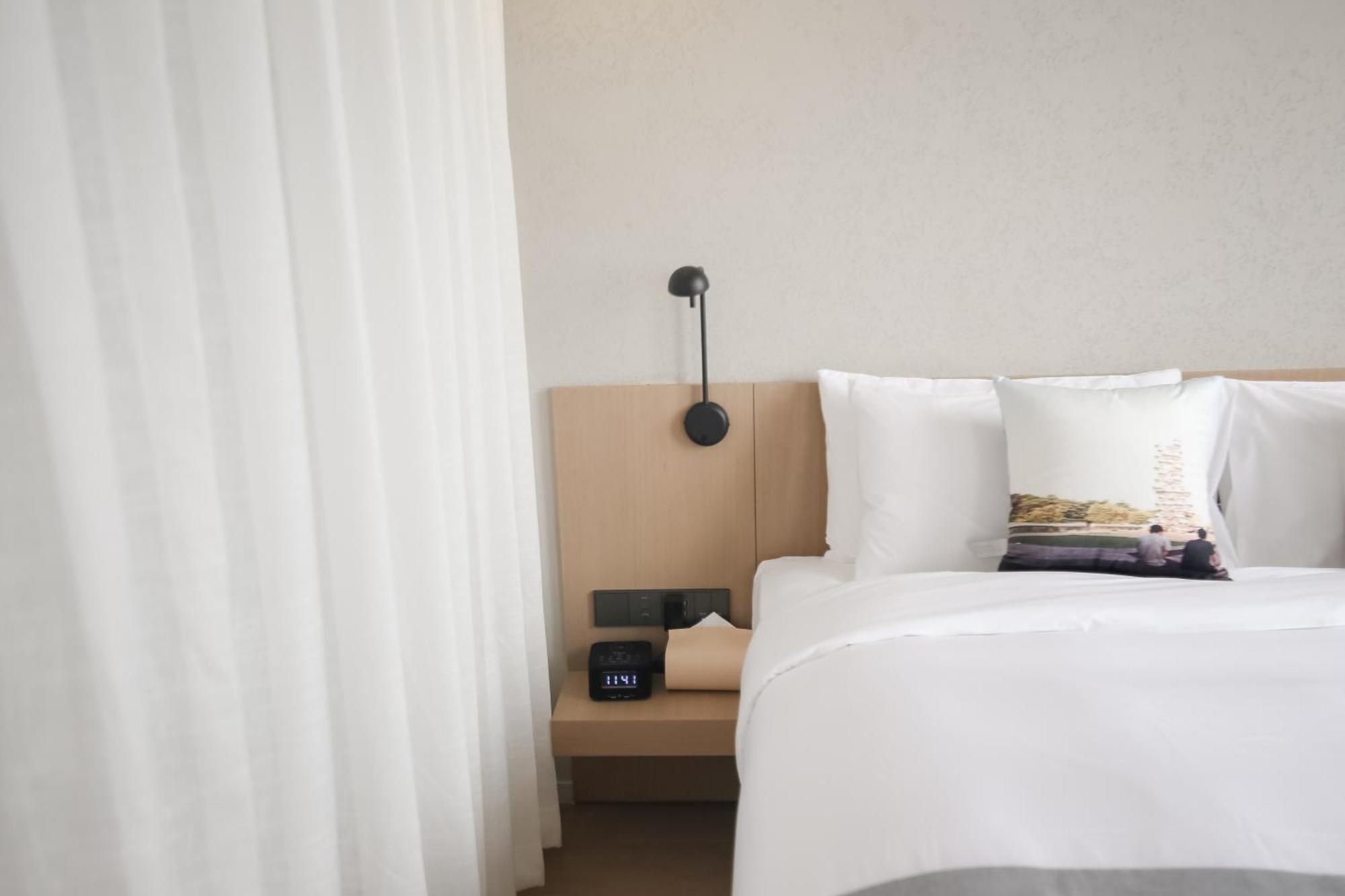 Read And Rest Hotel Пекин Экстерьер фото